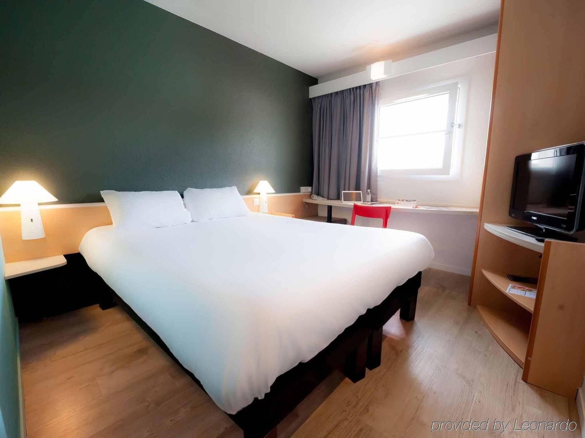 Hotel Ibis Nantes 3*